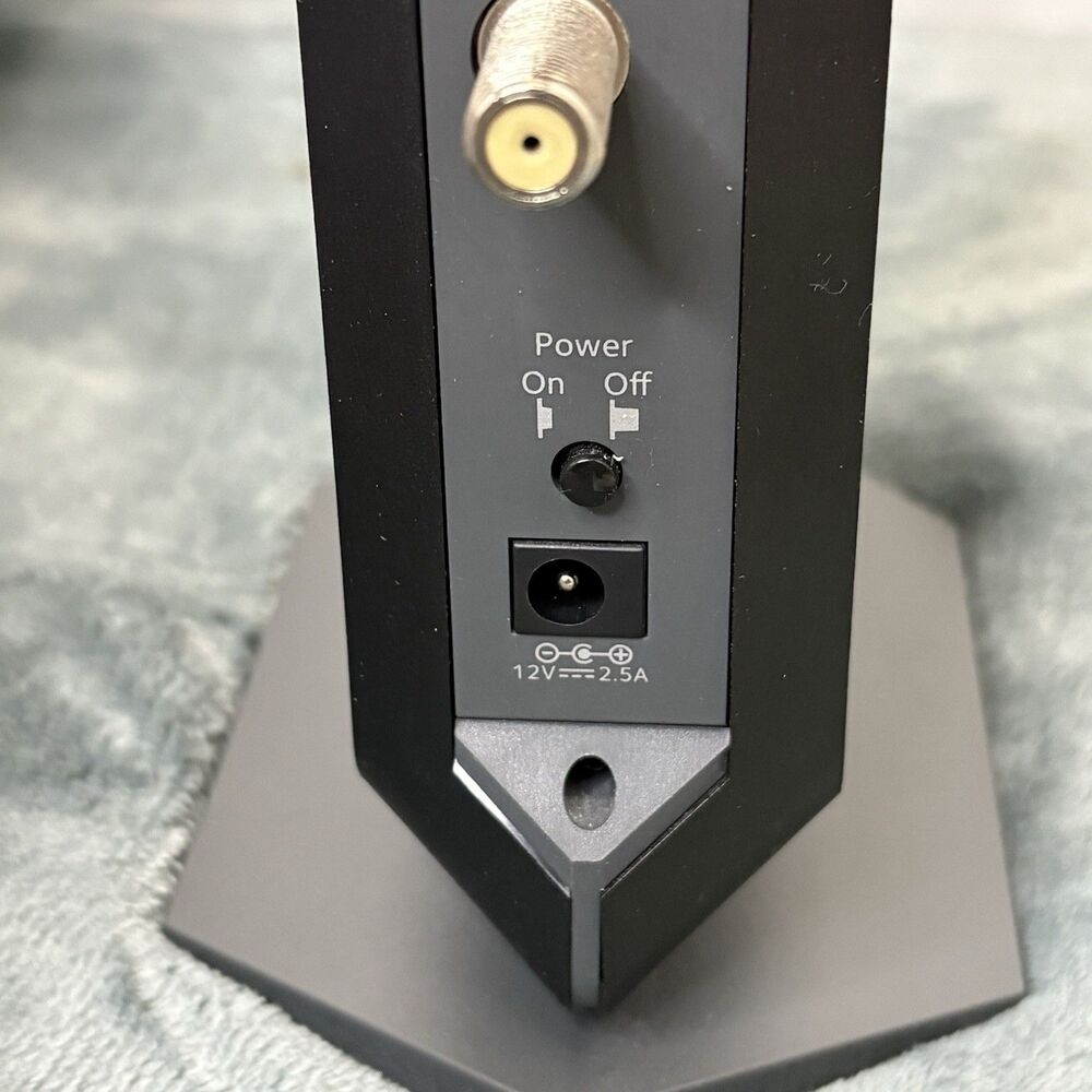 NETGEAR CM1000 High-Speed Cable Modem (Upto 6 Gbps) - Picture 11 of 16